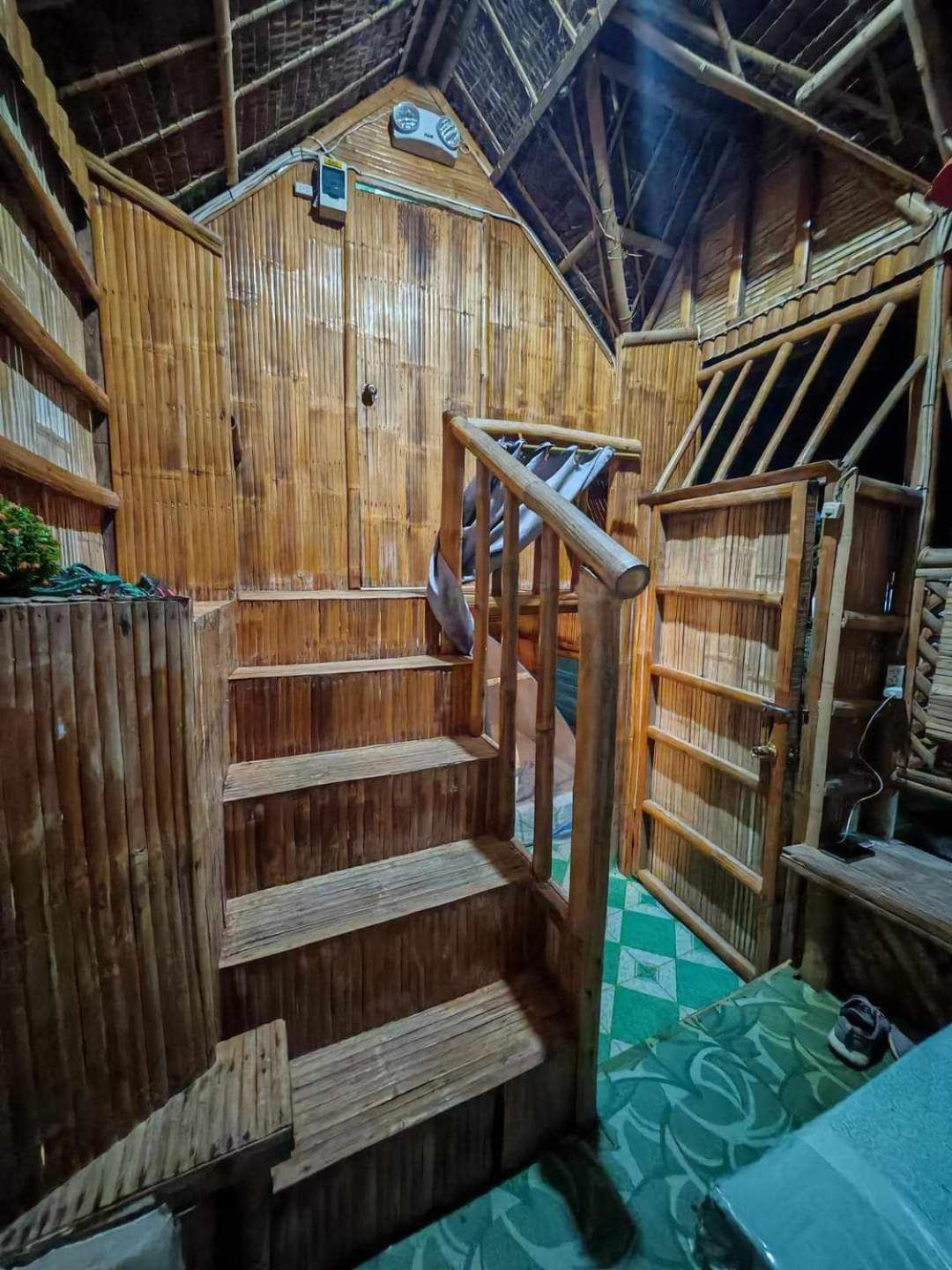 Nirvana Bamboo Houses & Dive Resort 몰볼 외부 사진