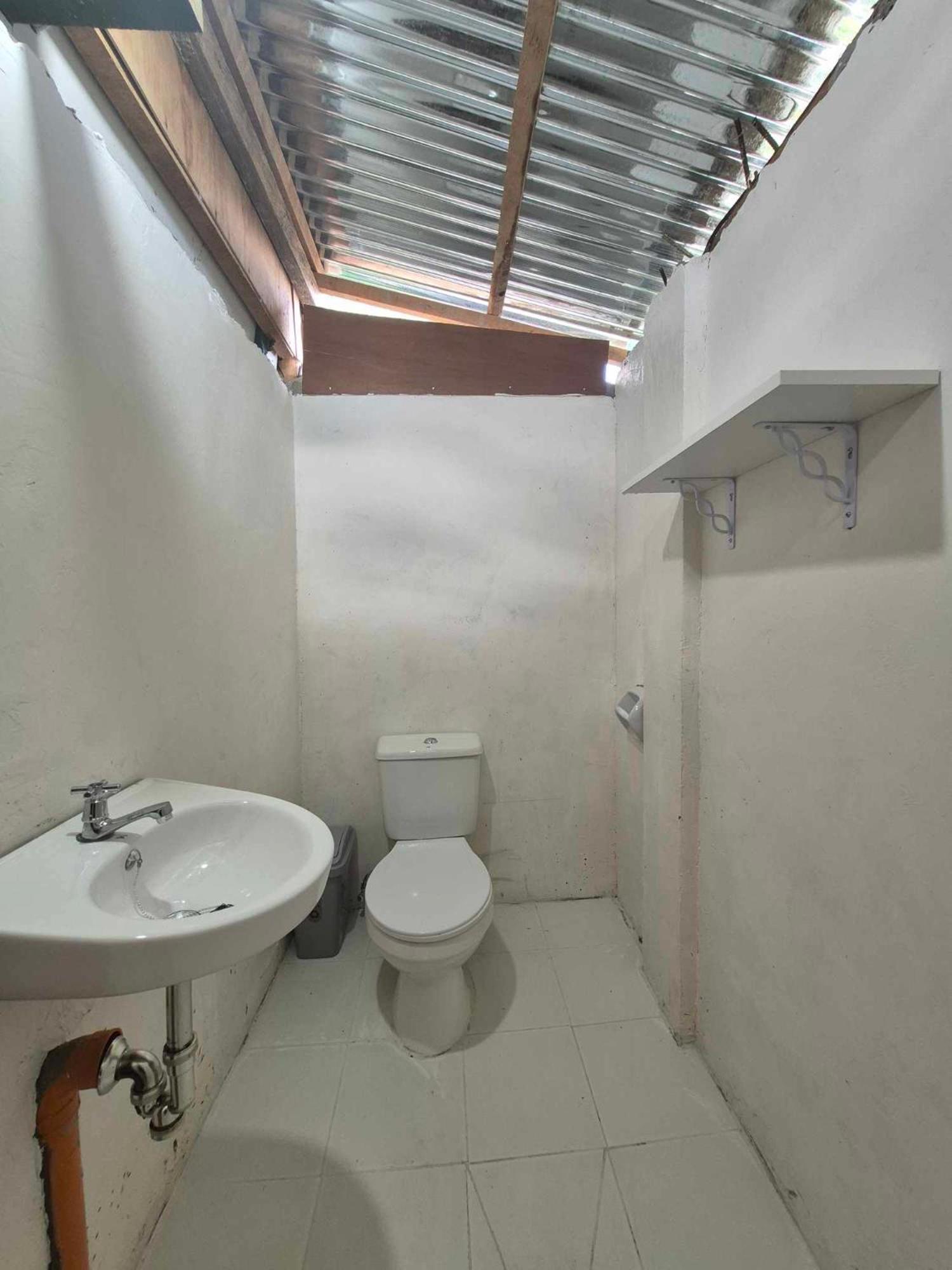 Nirvana Bamboo Houses & Dive Resort 몰볼 외부 사진