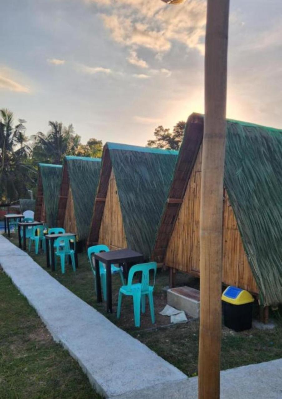 Nirvana Bamboo Houses & Dive Resort 몰볼 외부 사진